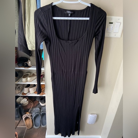 Dynamite Scoop Neck Black Ribbed Stretchy Long sleeve bodycon Midi Dress - Picture 5 of 5